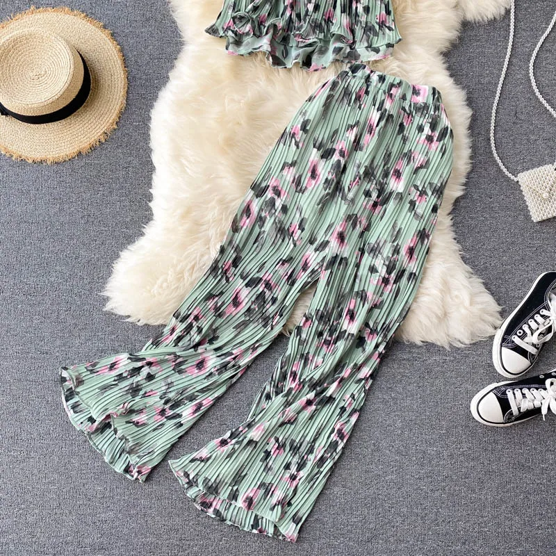 Printed Short Top Pleated High-Waist Wide-Leg Pants Two-Piece Set in Pants