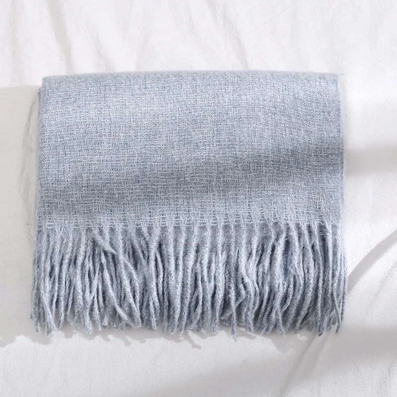 light blue Кашемировые шарфы для женщин, высокое качество, осень, новинка, одноцветные, плотные, длинный шарф, с кисточками, на каждый день, для девушек, зимняя женская шаль серого цвета - Цвет: light blue