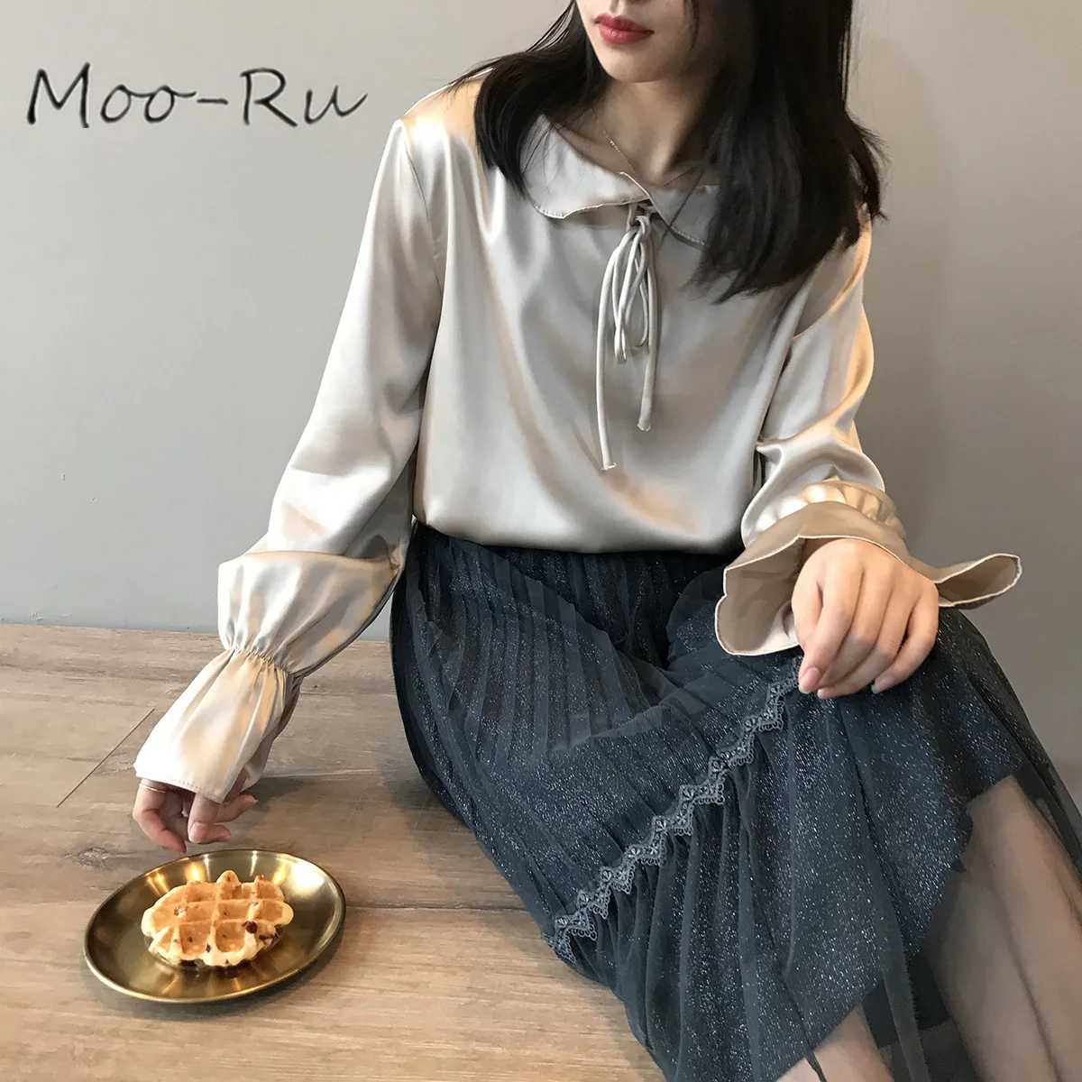 Moo-Ru 2020 Lotus Collar Blouse Female Spring New Style Korean Version Temperament Tie Round Collar Turtleneck Blouse Female - 4.00069E+12