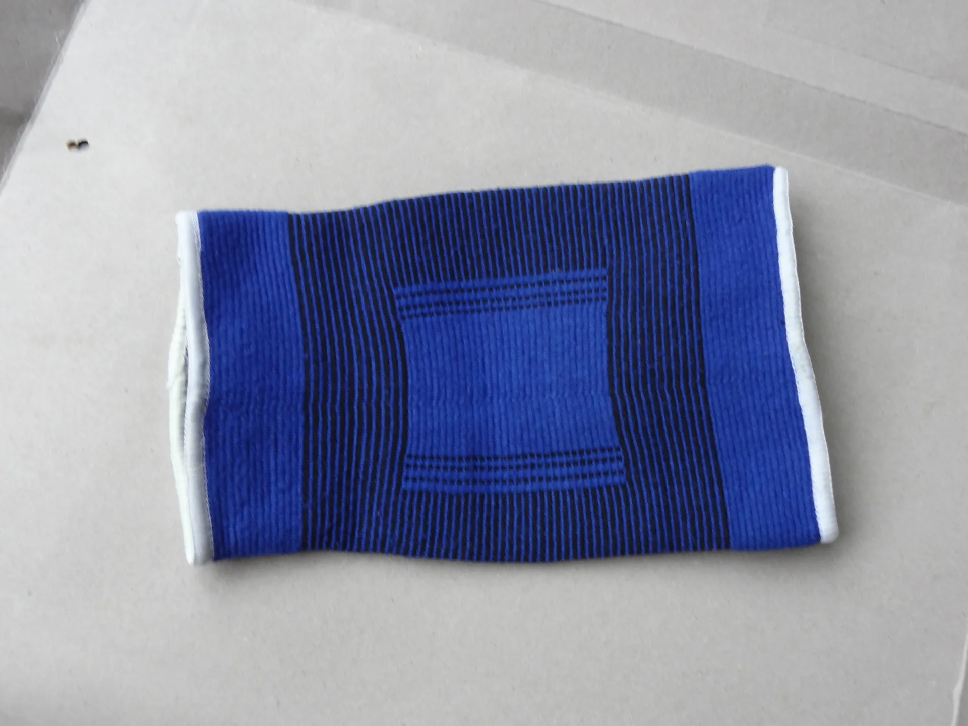 Магнитная терапия, теплая Защита ног от коленной чашечки, для верховой езды на открытом воздухе, антиколлизия, ультратонкая дышащая коленная чашечка, маленькие подарки 35