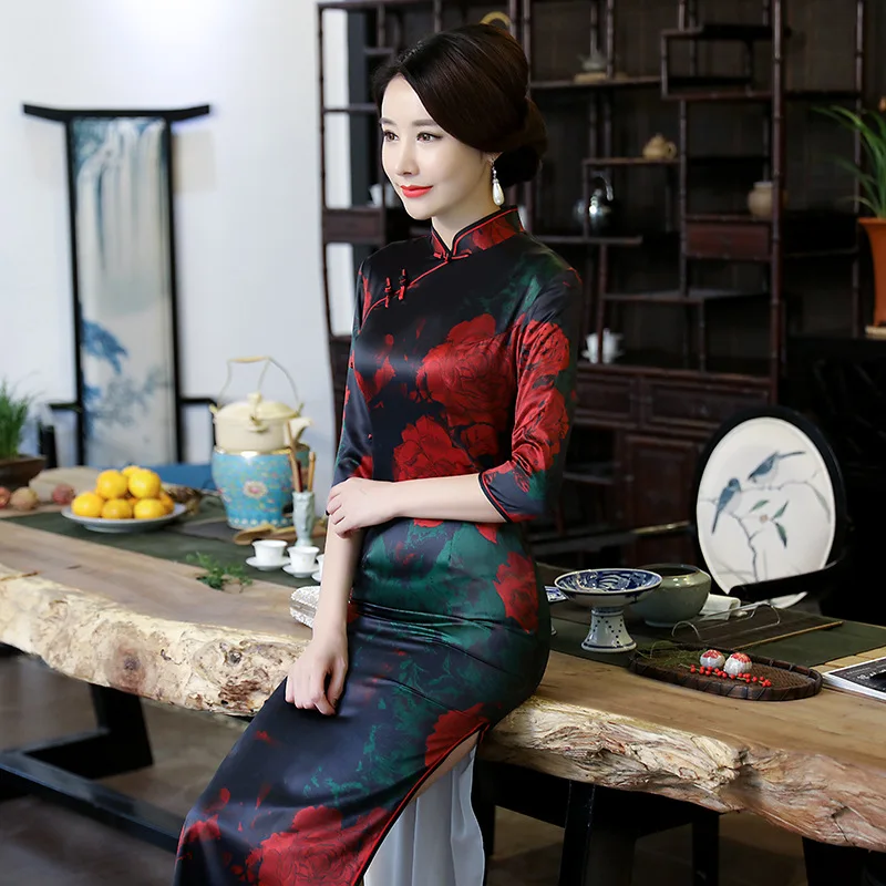 Улучшенное Летнее Длинное платье Cheongsam в стиле ретро с цветочным рисунком, облегающее шелковое платье для подиумов для девочек, облегающее платье в три четверти