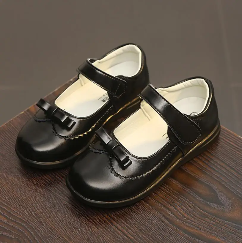 Кожаная обувь для девочек; детская Свадебная обувь; Танцевальная обувь принцессы; детская летняя обувь с бантом; черные босоножки для учащихся; корейская мода