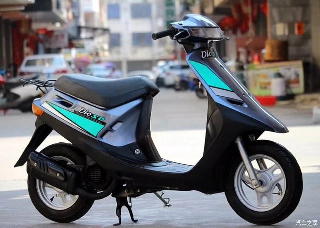 Honda Dio SP hóa thành bản độ táo bạo mặc kệ tác động của thời gian   2banhvn