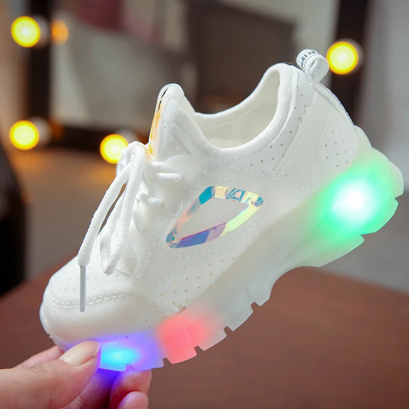 Осеннее платье для девочек легкие женские модная одежда для девочек, спортивная детская обувь для мальчиков мигает для маленьких детей мягкая подошва принести обувь