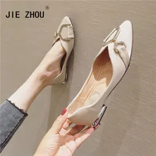 Элегантная женская обувь на плоской подошве; коллекция года; сезон весна; Модные Бежевые водонепроницаемые мокасины на плоской подошве; женская повседневная обувь на плоской подошве с острым носком и блестящей пряжкой