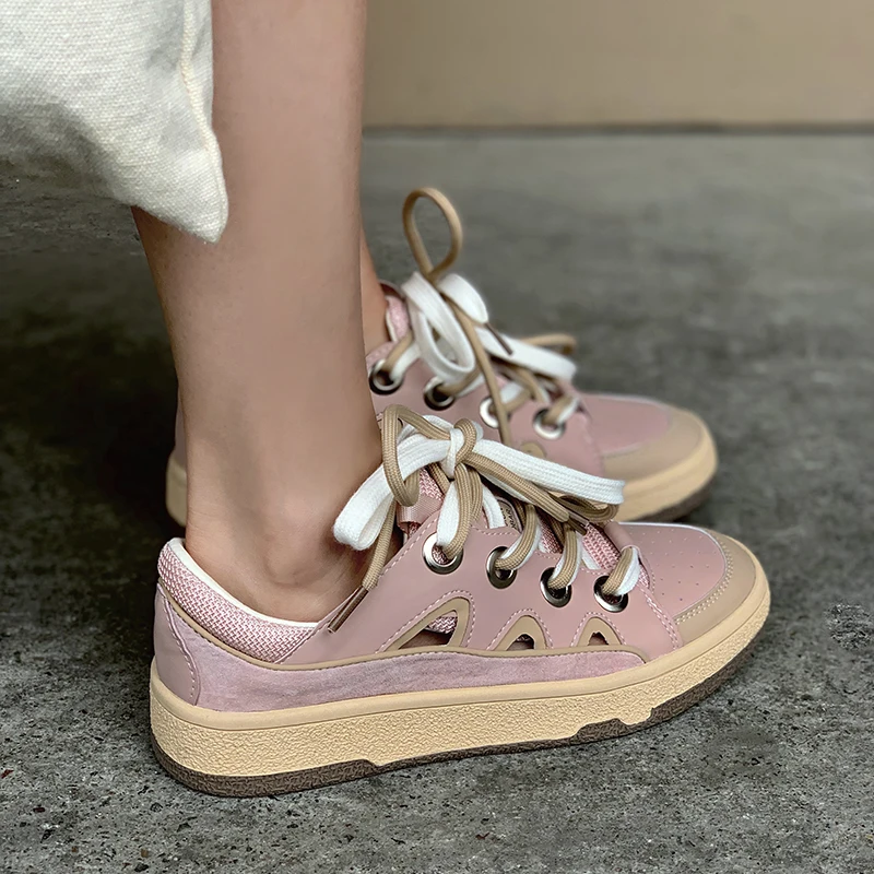 

s Split Leather Low Heel 3 CM Simple Design Lace-Up Loafers Cut-Outs Comfortable Flats Round Toe Women's Casual Shoe