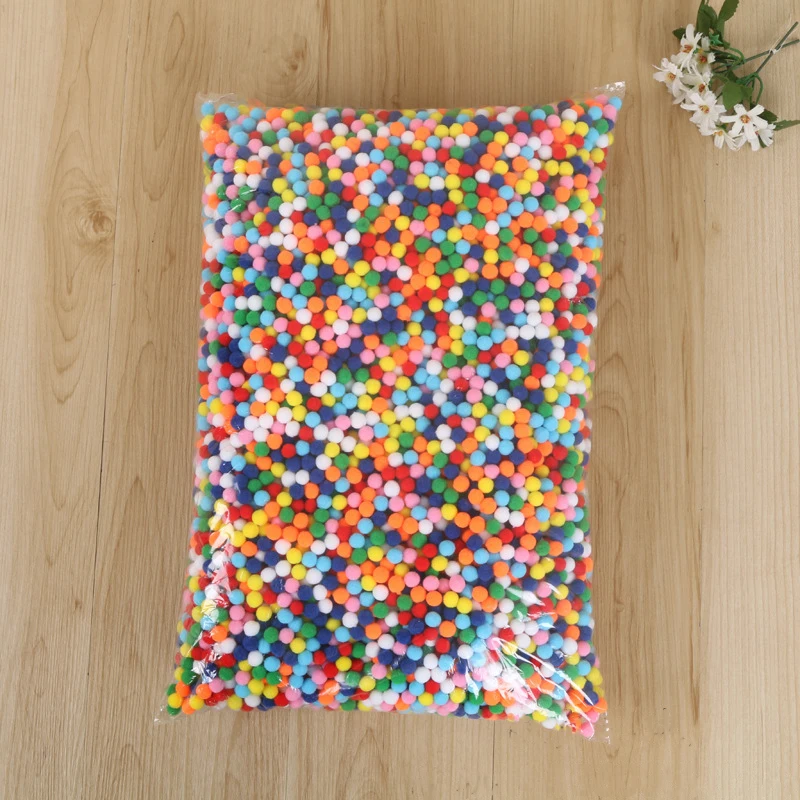 

Wholesale 1000Pcs 10mm Pompoms Soft Pom Poms Fur Ball Arts Toys Crafts DIY Apparel Sewing Fabric Supplies Wedding Home Decoratio