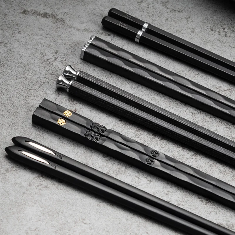 5 Pairs Allloy Chopsticks Non-Slip Engraved Sushi Chopsticks Set Home Reusable Chinese Chopsticks Kitchen Supplies Tableware