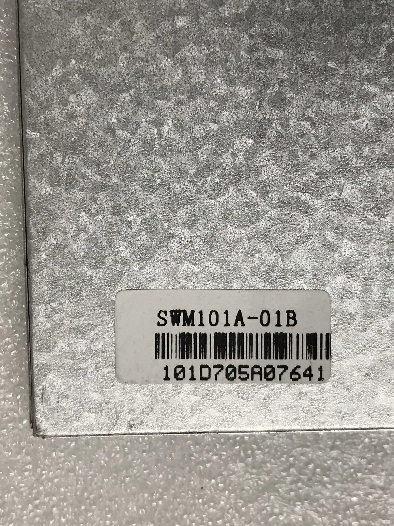 SWM101A-01B LCD ÷ ȭ