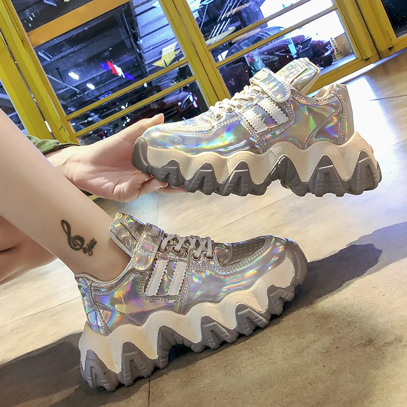 

2020 Korean Colorful Laser Platform Sneakers Women Patent Leather Chunky Vulcanized Shoes Woman Lace Up Shoes Female