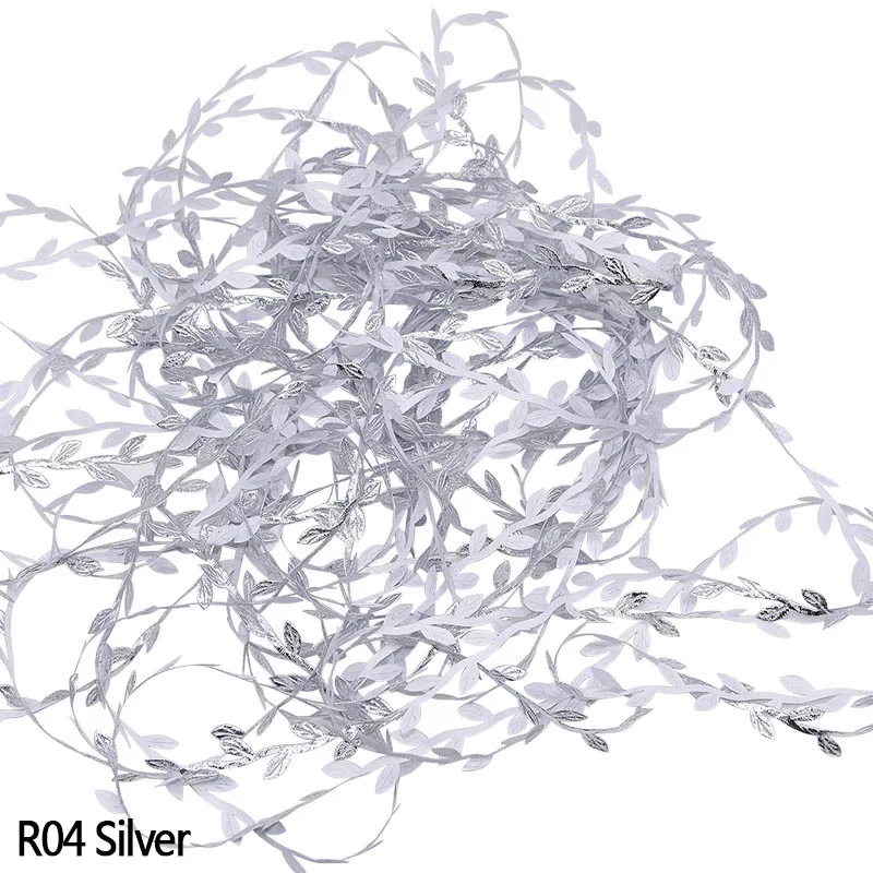 Silk Cloth Artificial Plants Vine Ivy Rattan Garland Green Leaf For Home Wedding Christmas Decor Fake Plants Bridal Accessories - Цвет: R04 silver