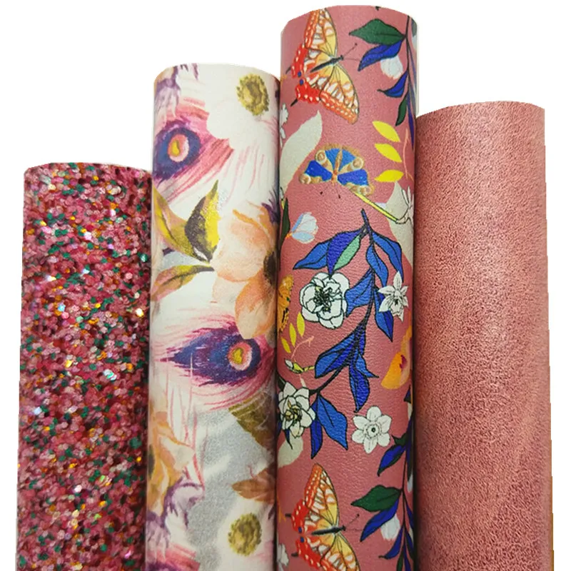 Массивные блестящие кожаные листы с цветочным принтом и павлиньими хвостами Q520 |