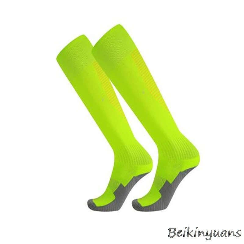 Green yellow strip Детские нескользящие спортивные футбольные чулки, утолщенные Нескользящие чулки, прочные Спортивные Чулки - Цвет: Green yellow strip