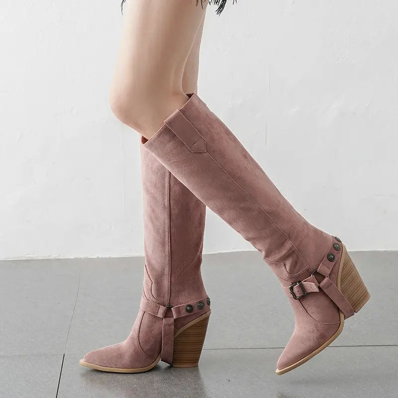 Осенние женские ботинки; модные сапоги до колена с пряжкой; высокие сапоги из искусственной кожи на танкетке и высоком каблуке; зимняя женская обувь с острым носком