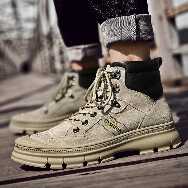 

2020 new mid-high casual Martin boots men's boots military boots British style tooling desert boots youth men's shoes