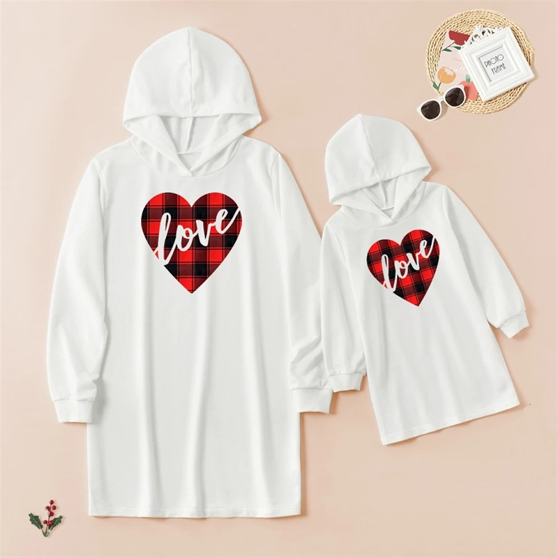 2021 Love Sweaters Autumn Mother Daughter Matching Dresses Family Set Mom Baby Mommy and Me Clothes Women Girls Hoodies Dress 2021 Love Sweaters Autumn Mother Daughter Matching Dresses Family Set Mom Baby Mommy and Me Clothes Women Girls Hoodies Dress