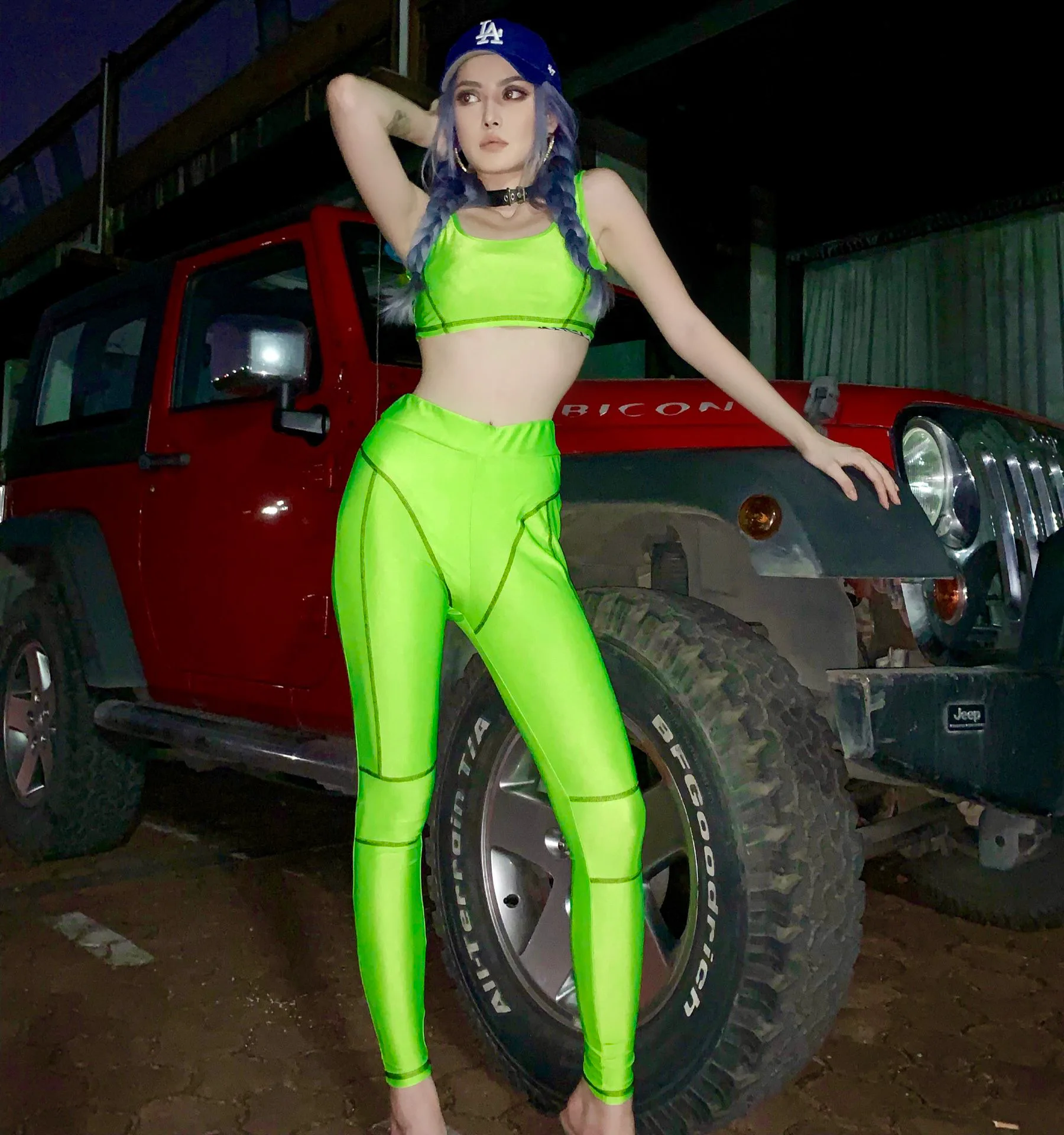 Флуоресцентный цветной спортивный костюм для фитнеса 2019 Новый женский комплект