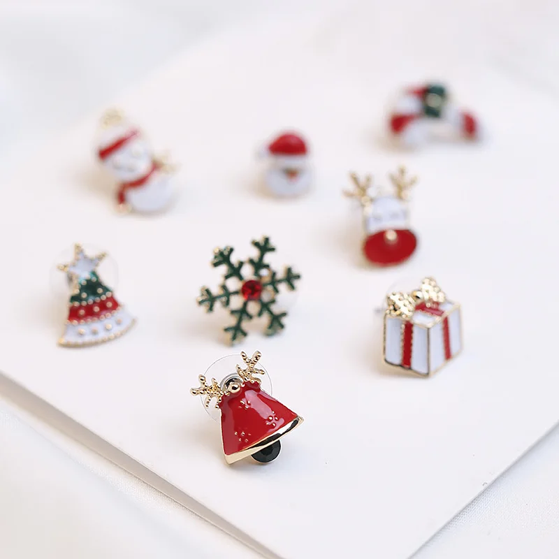 

2019 New Santa Claus Christmas Earrings Snowman fashion Deer Bell Christmas hat Tree Single Earrings Jewelry Accessories