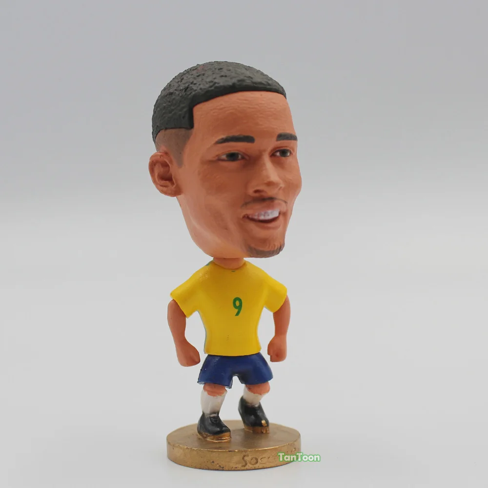 Куклы C. Ronaldo Neymar Robben Beckham 6,5 см 2,5 дюйма Статуэтка из смолы - Цвет: G.JESUS