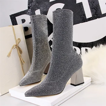 

2020 Western Style Women Glitter Boots Pointed Toe 7cm High Heels Fashion Sexy Block Low Heels Bling Party Winter Booties Shoes