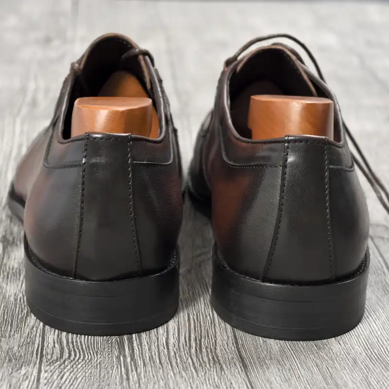 mens cap toe sneakers