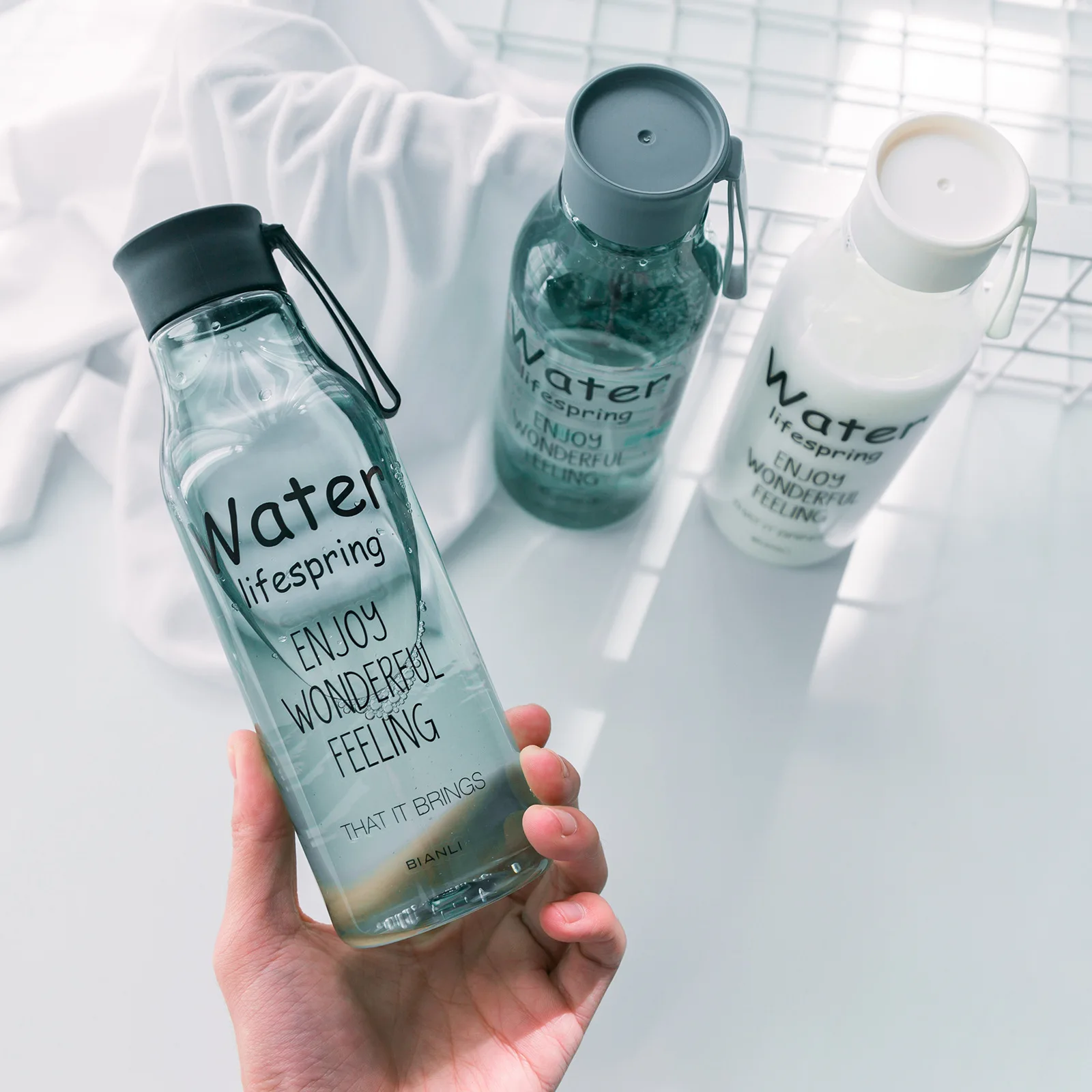 

Aiwill Candy Colors Unbreakable Leak-proof Plastic Kettle 500ml Bpa Free Portable Water Bottle For Travel Yoga Running Camping