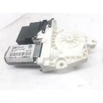 

1C0959812A WINDOW MOTOR REAR RIGHT SEAT TOLEDO (1M2)