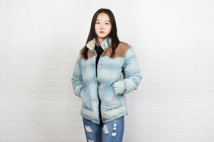 

Free shipping,woman blue 90% white down jacket,Washed denim Cowhide splicing.wool collar,slim jean coat.winter warm.sales