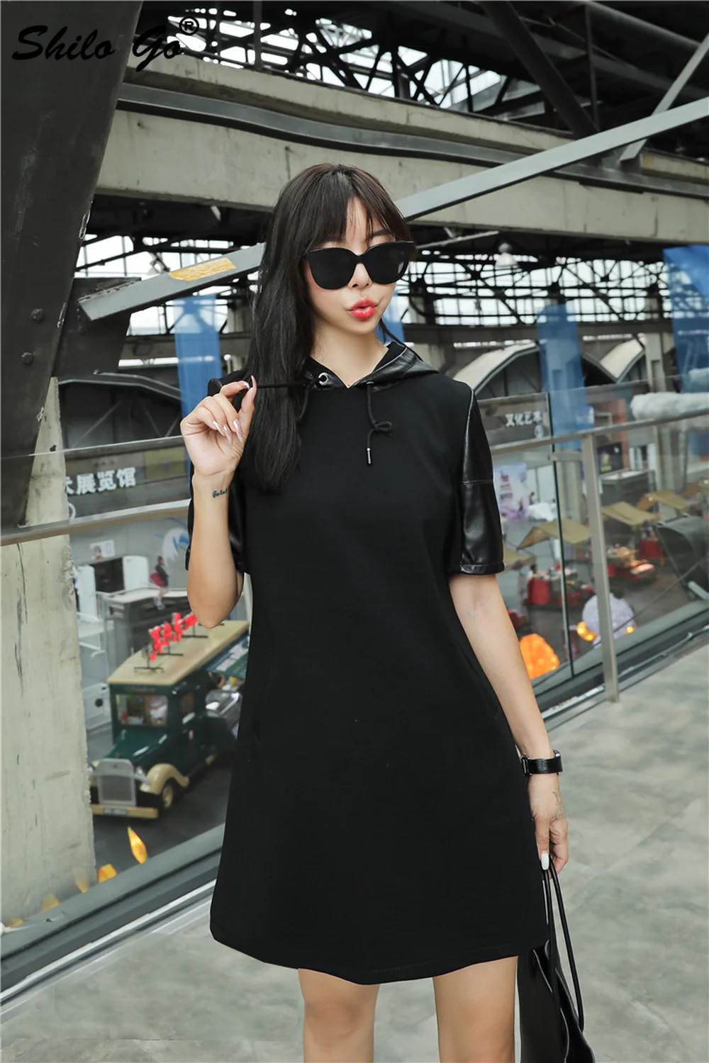Genuine Leather Dress Black Minimalist Short Sleeve Drawstring Hooded Dress Women Autumn Casual Solid Pocket Straight Dresses