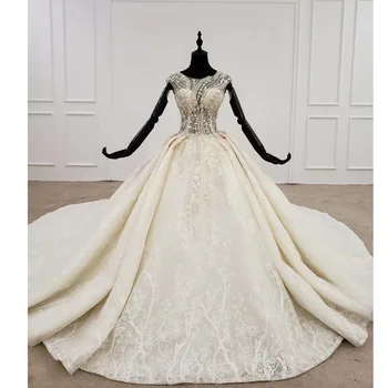 شراءBGW 3135ht 2020 اللؤلؤ فستان الزفاف النساء مطوي س الرقبة أكمام الديكور زهرة الفاخرة الأبيض فستان الزفاف اكسسوارات جديدة