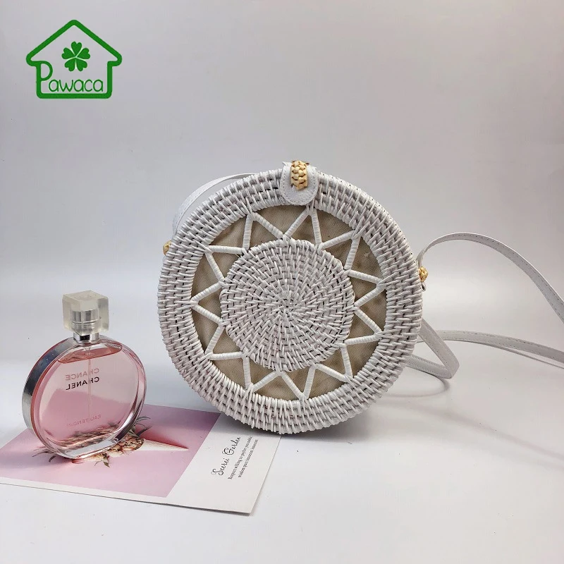 

High Quality Vietnamese Hand Weaving Shoulder Messenger Bag Round Rattan Natural Chic Leather Straps Boho Crossbody Hand Bag