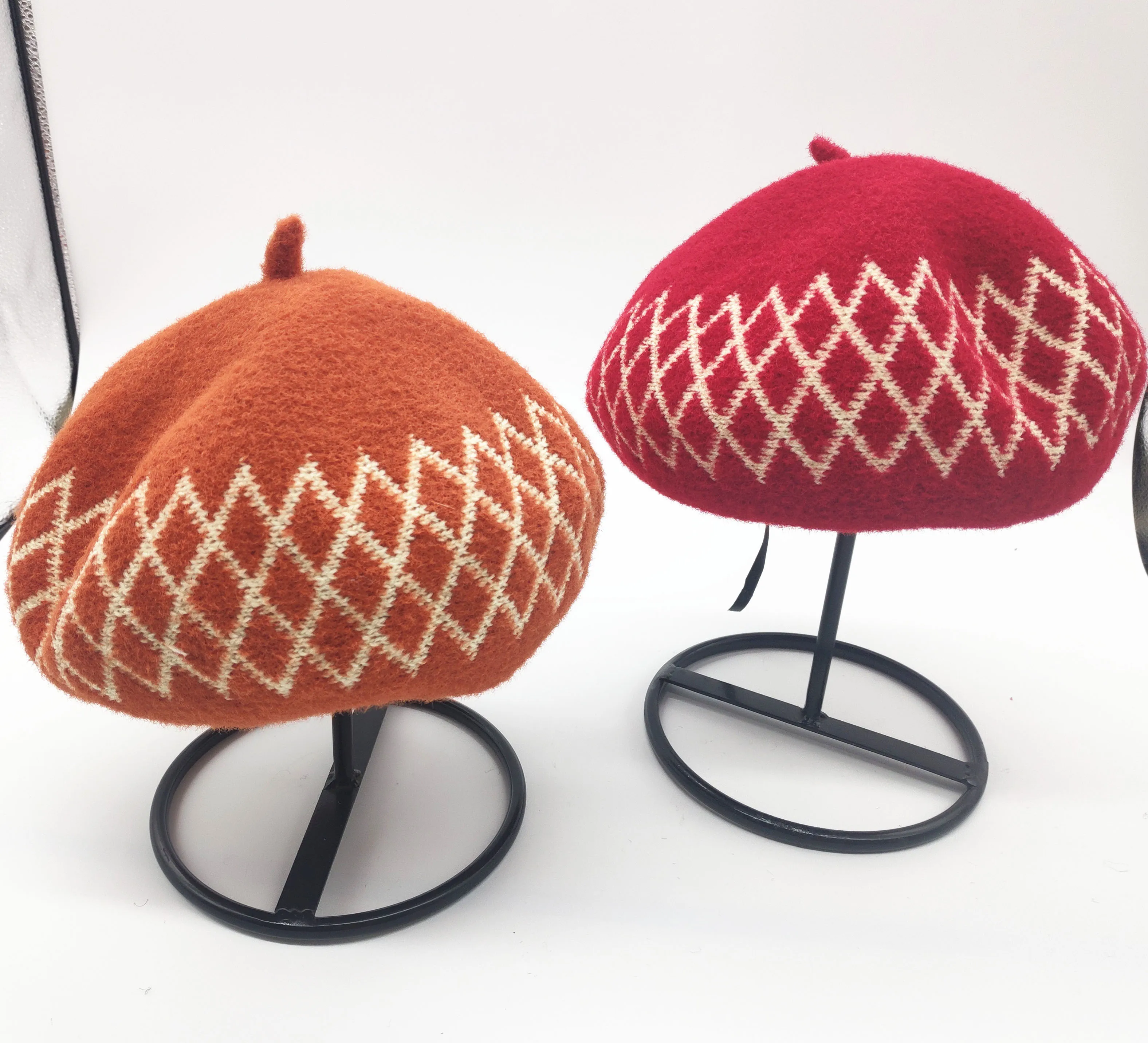 

NEW style candy colors Winter Warm Girls Lady Beret Cap Fur Beret Hat British Women Artist Cap Pumpkin plaid berets hat