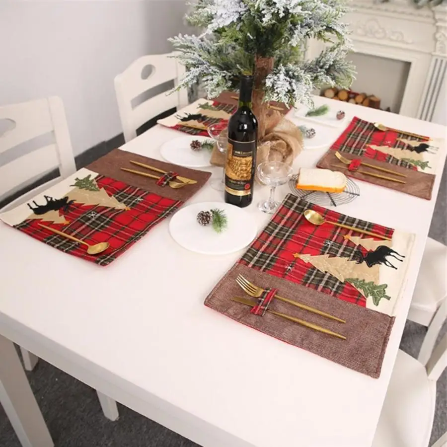 

Christmas Theme Plaid Tree Elk Pattern Heat Insulation Fork Placemat Table Mat Decoration Placemat for Dining Kitchen Supplies