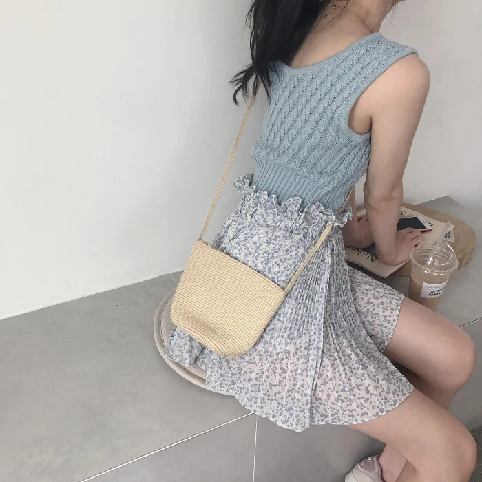 Autumn Tank Top Warm Twisted Crop Top Underwear Women Cropped Sexy Boho Party Sleeveless White Black Knitted Shirts V790