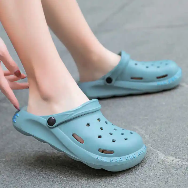 Large Sizes Woman's Slippers High Quality Half Sandals Women 2023 Couple Sandals Man Summer Waterproof Beach Hole Shoes Flat G28 4