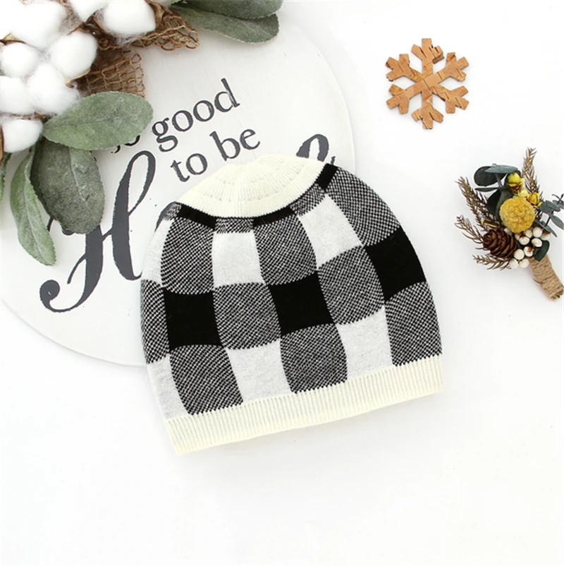 Xmas Hat Beret Cap Red Plaid Winter Warm Baby Kids Boys Girls Toddler Knitted Crochet Beanie - Цвет: Белый