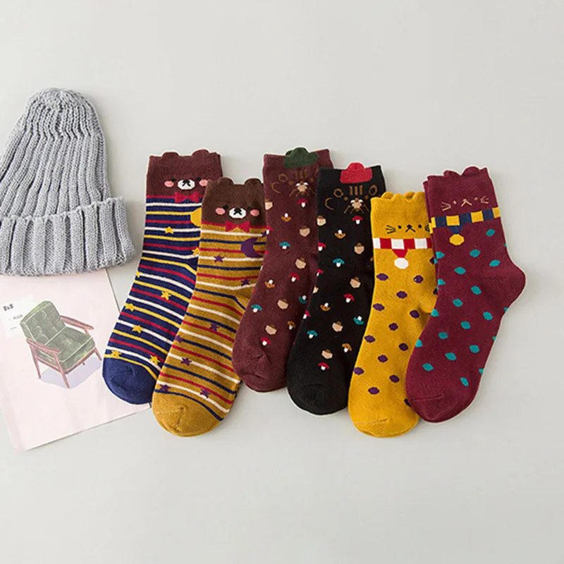 Носки для взрослых; чулочно-носочные изделия для женщин; Модные женские Носки с рисунком Джокера; сезон осень-зима; Kawaii; Короткие хлопковые женские носки