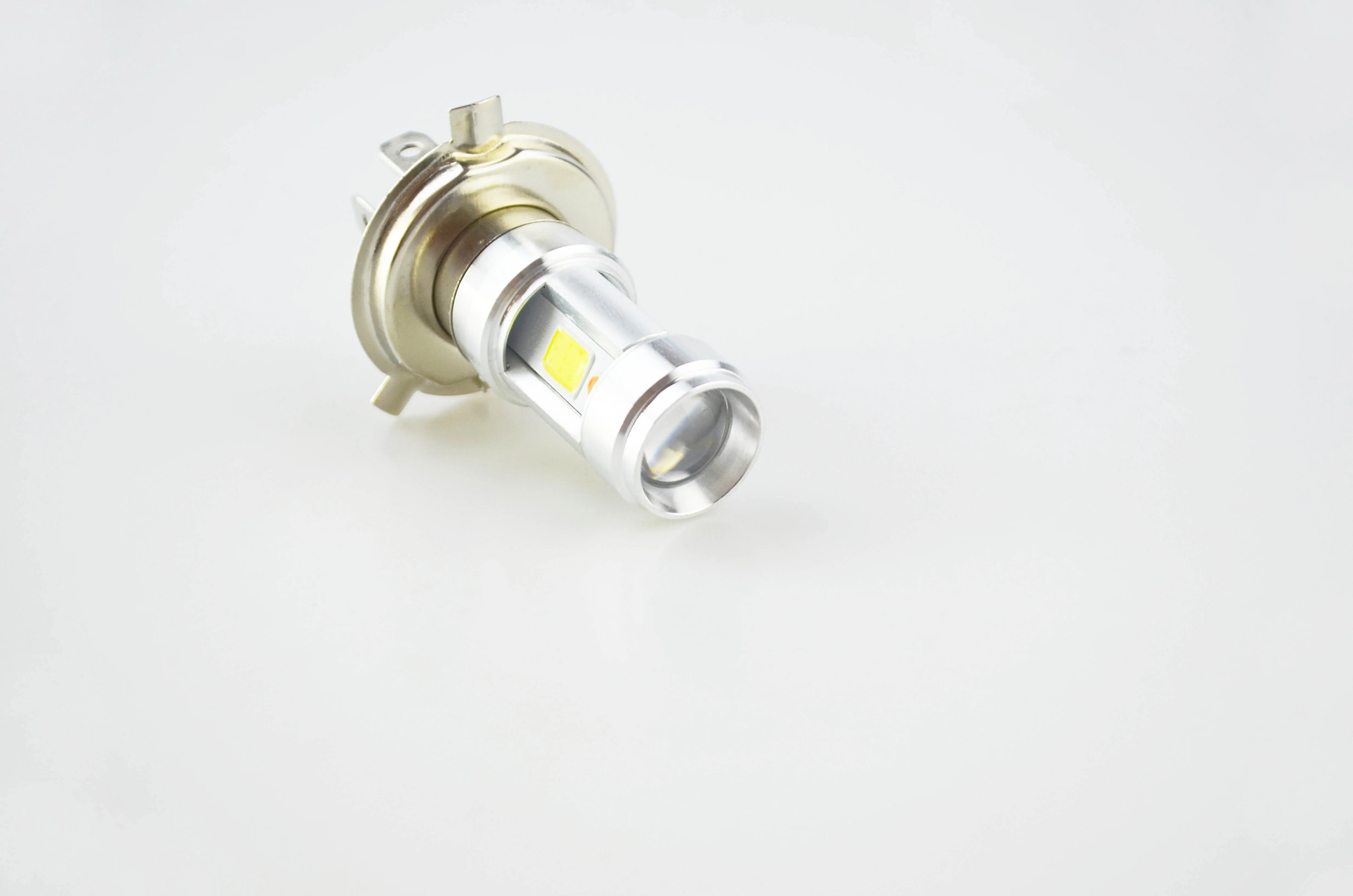 New Arrival 1pcs Motorcycle LED Headlight RTD E01C H4 HS1 BA20D S2 Bulb 12W 1200LM DC 9-85V For Motorbike Scooters Yamaha ATV | Автомобили