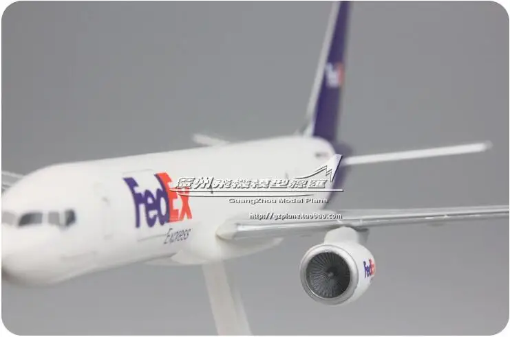 24 см Пластиковый FedEx модель самолета B757-200 N901FD авиакомпания модель самолета W Стенд самолет подарок