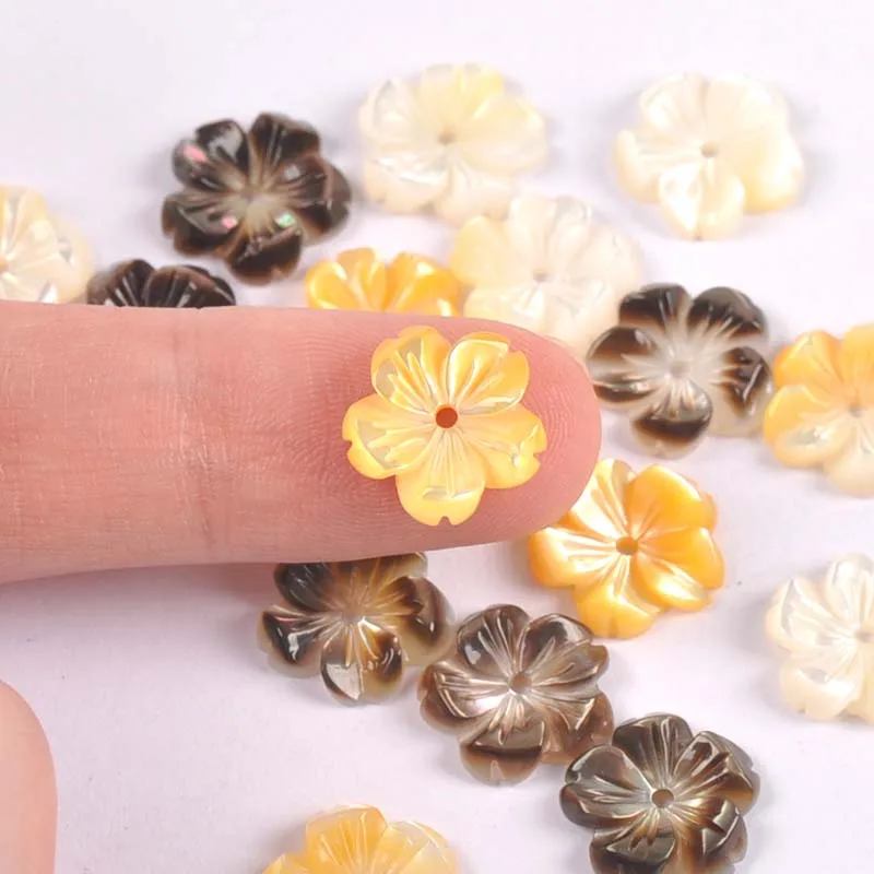 

5PCS 12mm Shell Beads Natural Mother Of Pearl Shell Flower pattern DIY Ear Studs Making Accessories TRS0382