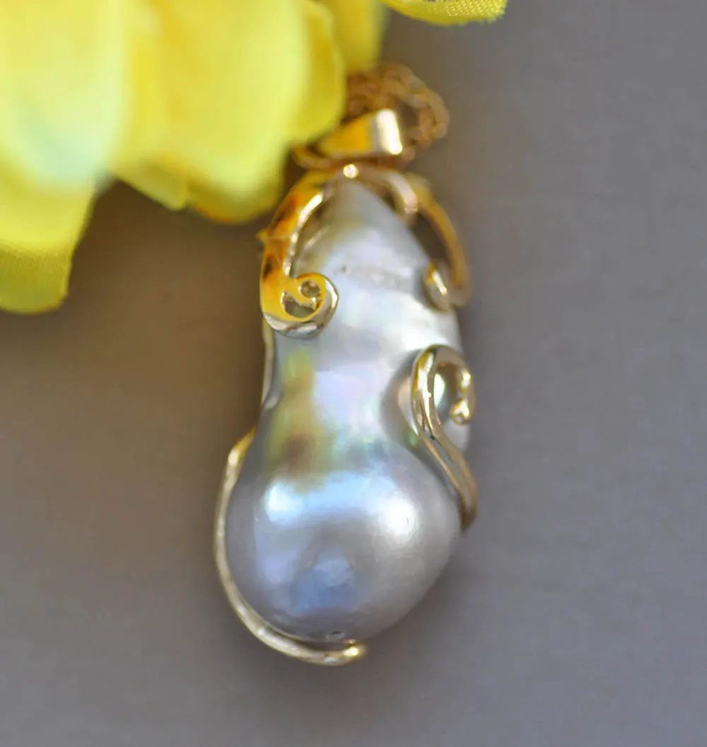

Z10093 Handmade Big 28mm Gray Baroque Keshi Reborn Pearl Pendant