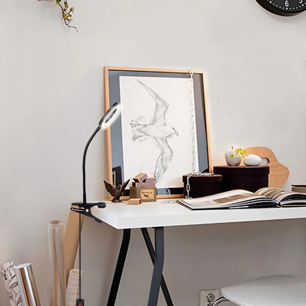 

3 Colors LED Magnifying Glass 3X Large Lens Magnifying Light for Reading Embroidering Inspection Clip-On Table Lamp