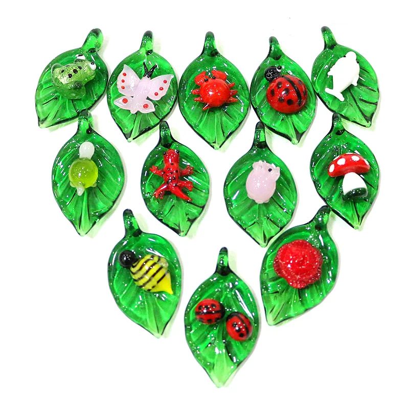 

Hanging Mini Glass Leaf With Tiny Animal Plant Ornament Home Fairy Garden Easter Wedding Xmas Party Decoration Pendant Supplies