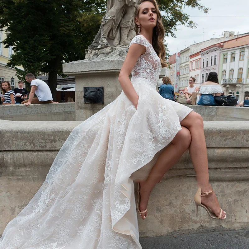 Eightree-Sexy-Short-Wedding-Dress-Boho-Gothic-Lace-Wedding-Gown-Appliques-Bridal-Dress-vestido-de-noiva (1)