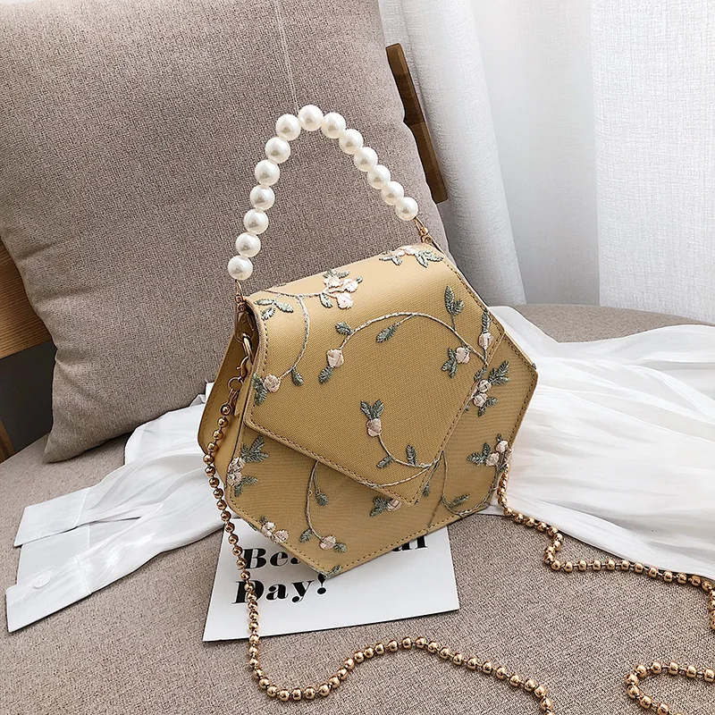 

Exquisite small bag handbag new 2019 Messenger bag small bag wild embroidery pearl hexagonal shoulder bag handbag