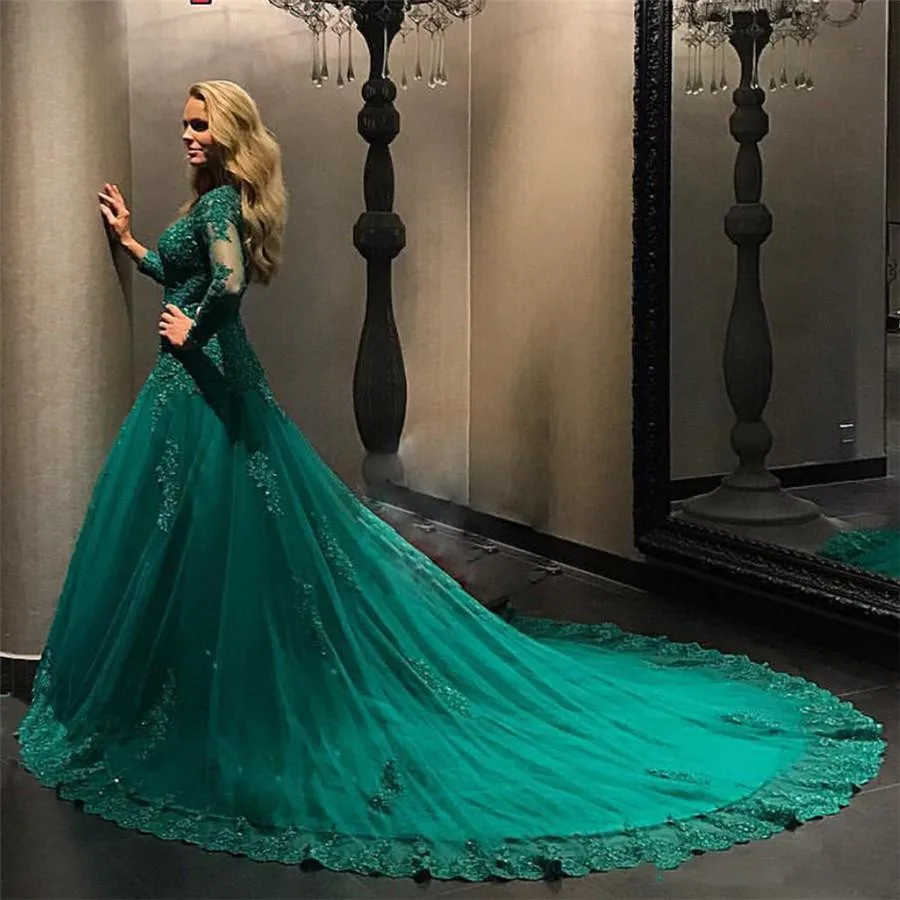

Elegant Emerald Green lace Evening Dresses 2018 Long Sleeve Ball Gown Applique Beaded Plus Size Prom Mother of the Bride Gowns