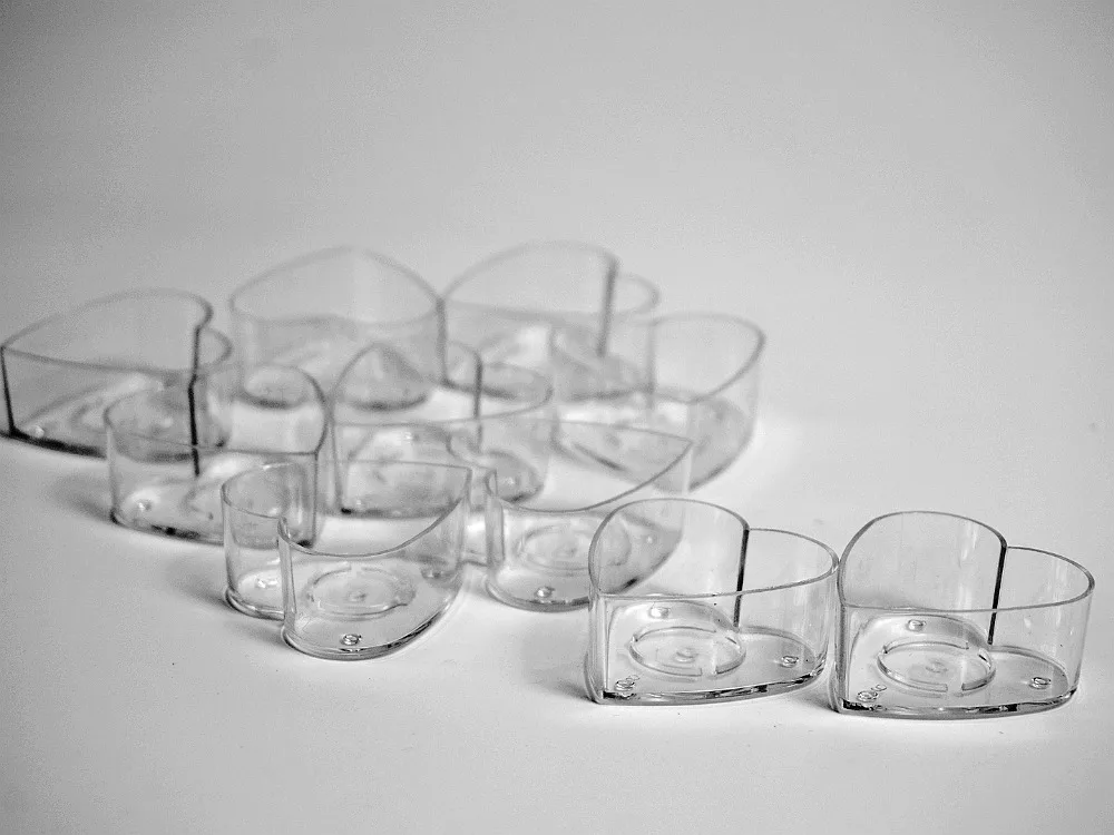 15 pcs Clear Plastic Tealight  Candle Cups/ Love Heart Candle Mold Wax Containers for wedding