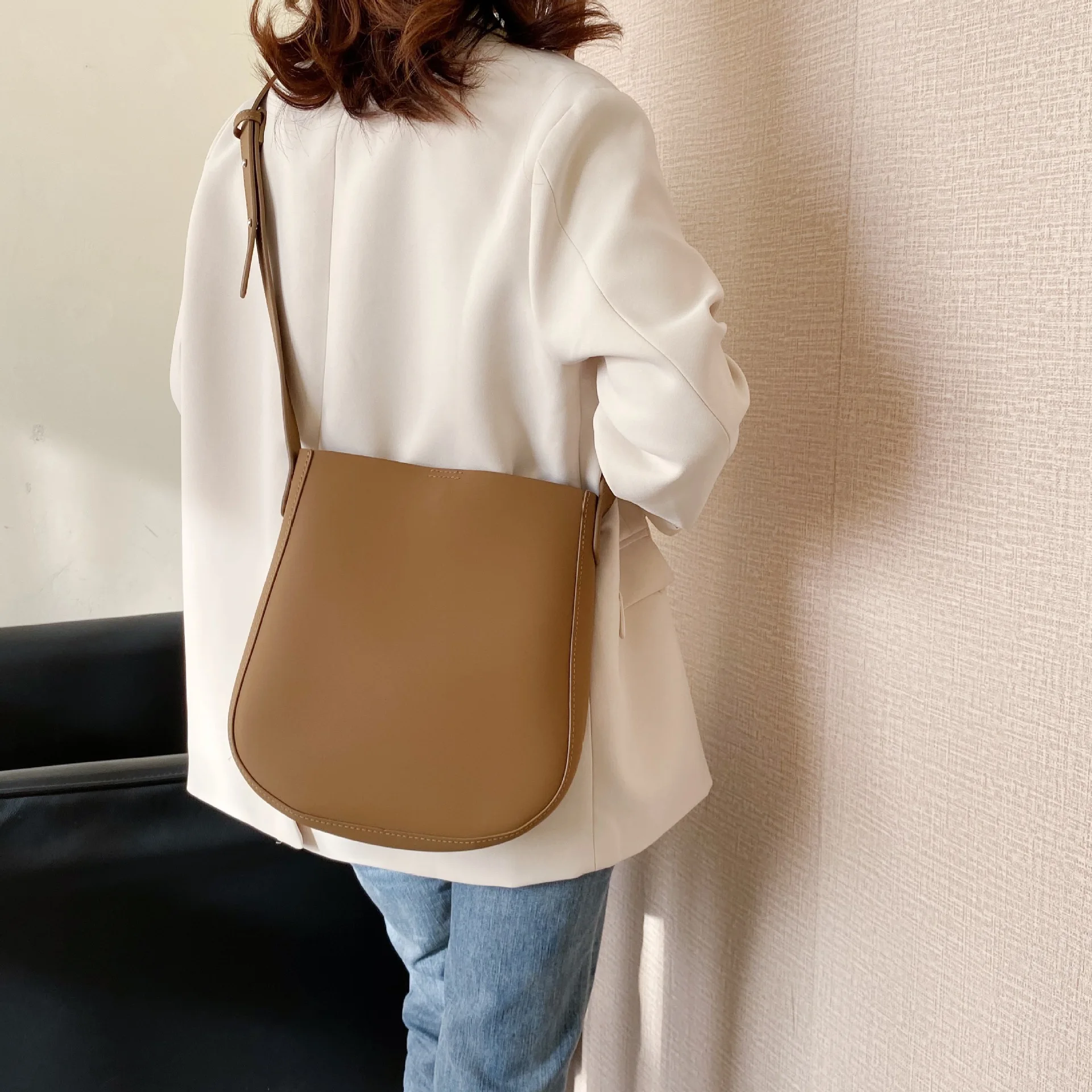 

Bag Women's 2019 New Style Retro Fashion Large Capacity Shoulder Bucket Bag Korean-style Simple Casual Shoulder Different Size B