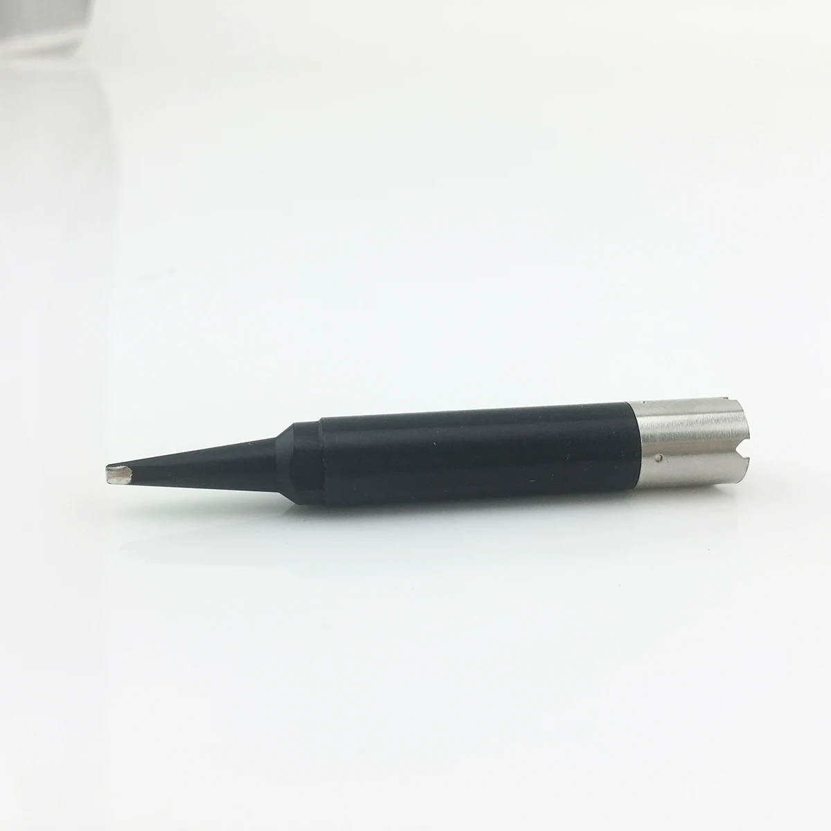 High Quality UNIX Soldering Iron Tips for Welding P12DVAY Lead Free Solder Iron Tips for Welding Handle Welding Tool Sold By 1pc High Quality UNIX Soldering Iron Tips for Welding P12DVAY Lead Free Solder Iron Tips for Welding Handle Welding Tool Sold By 1pc