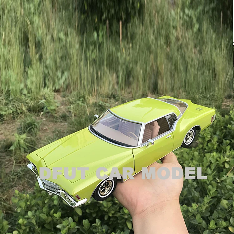 1:18 сплав игрушка riviera GS 1971 путешествия издание автомобиль модель детских игрушечных автомобилей авторизованный игрушки для детей